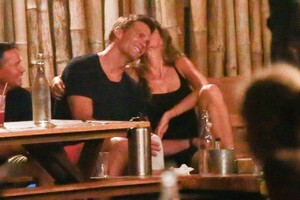 gisele-bundchen-costa-rica-03-28-2021-4.jpg