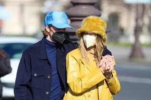 hailey-rhode-bieber-and-justin-bieber-paris-02-28-2021-2.jpg