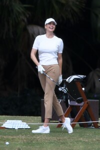 ivanka-trump-playing-golf-in-miami-03-14-2021-4.jpg