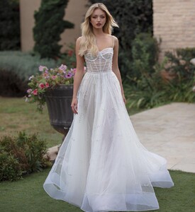 julievinobridal_154312833_2494127020882848_7760931711394158744_n.jpg