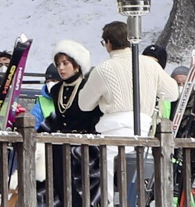 lady-gaga-on-the-set-of-the-house-of-gucci-in-piemont-03-08-2021-0.jpg