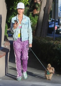 lady-victoria-hervey-out-in-west-hollywood-03-02-2021-6.jpg