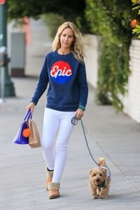 lady-victoria-hervey-wears-an-epic-sweater-leaving-the-chateau-marmont-in-la-03-01-2021-4.jpg