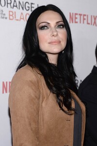 laura-prepon-attends-orangecon-fan-event-005.jpg