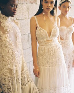 lior_charchy_bridal_152463683_259129882441922_4469345931392229172_n.jpg