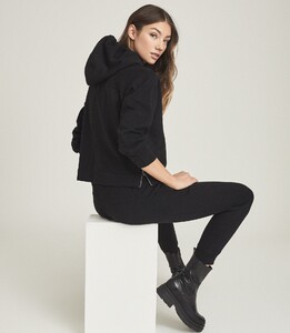 loungewear-joggers-with-zip-detail-womens-salma-in-black-2.thumb.jpg.21a08318595e56b64d78f5f13e375de1.jpg