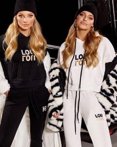 louwomensfashion_145346227_227396205688571_2244424104108762613_n.jpg