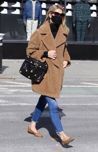 nicky-hilton-in-a-brown-teddy-bear-coat-manhattan-s-soho-area-03-04-2021-1.jpg