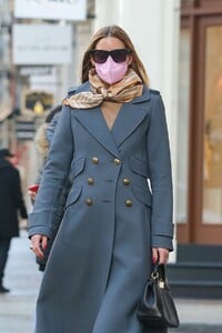 olivia-palermo-out-in-new-york-03-04-2021-3.jpg