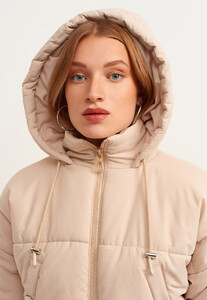 oversize-kapitone-puf-mont_ivory-krem_5_enbuyuk.jpg