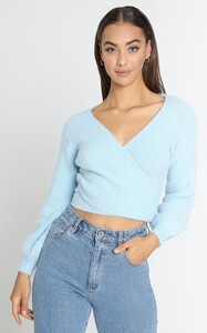 peigiknitinpaleblue_212.jpg