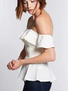 petit-vour-amanda-uprichard-romola-top-ivory-v2-0796.jpg