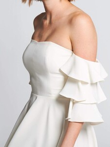 petit-vour-amanda-uprichard-shelby-dress-ivory-v2-1517.jpg