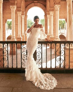 pronovias_155966919_919922578780532_5715372150996601208_n.jpg