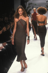 ralph-lauren-ss-1997-1.thumb.jpg.8025bb5087a527efce846027ab66c98e.jpg