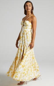 ro-yellowfloral_s011868_.jpg