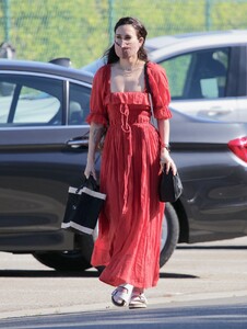 rumer-willis-out-in-beverly-hills-03-28-2021-1.jpg