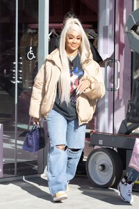 saweetie-out-in-west-hollywood-12-09-2020-4.jpg