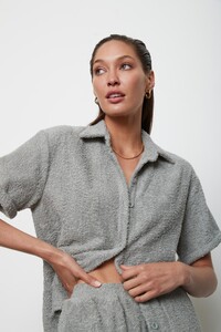 the-montenegro-shirt-flint-grey-atoir_1610511085ismqc4vrpx.jpeg