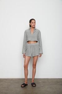the-nikko-crop-flint-grey-atoir_16105094258mxbnzci5o.jpeg