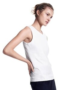 uniqlo3.thumb.jpg.0685c8d71b31b6dd9335d2d9b2481841.jpg