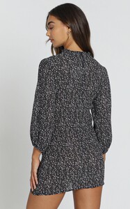 veronadressinblackpolka4.jpg