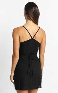 whisperitdressinblack_139.jpg