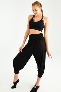 yoga-pantolonu-siyah-5.jpeg
