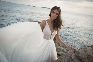 zoogbridalstudio_14128813_645872985579693_1043111449_n.jpg