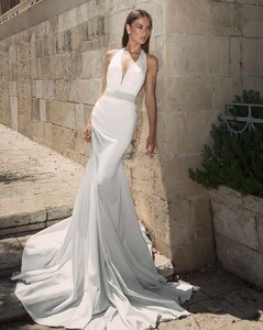 zoogbridalstudio_14294893_786457698160586_3476986015653036032_n.jpg