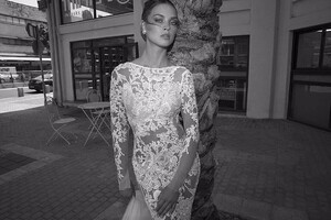 zoogbridalstudio_14597347_550547645151660_6670578557128802304_n.jpg