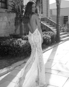 zoogbridalstudio_51989315_2230967510556760_6563333659578646487_n.jpg
