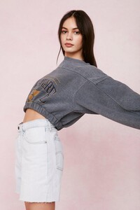black-vintage-cropped-crew-neck-graphic-sweatshirt (3).jpeg