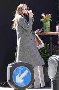       oli210421BZNimage105.jpg