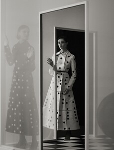 awake-smile.blogspot.com Dior Magazine #23 June 20187.jpg