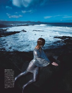 vogue jp-page-004.jpg