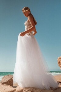 Blair _ S_S 2021 Bridal Collection _ Ohad Krief Haute Couture _ Wedding Gown Details Inspiration (2).jpg