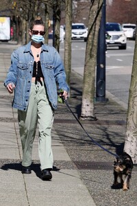        rei160421BZNimage104.jpg