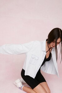 bleach-wash-vintage-raw-hem-cropped-denim-shirt-jacket (2).jpeg
