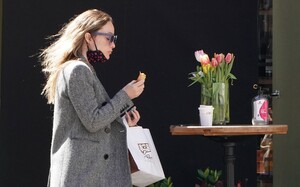       oli210421BZNimage107.jpg
