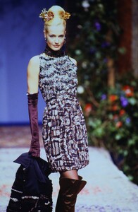 1571003785_ChristianLacroixCoutureFall1996(1).thumb.jpg.09c85dc2397d517cf1f22a6f62b83b0a.jpg