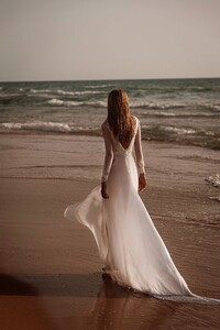 Belle _ S_S 2021 Bridal Collection _ Ohad Krief Haute Couture _ Wedding Gown Details Inspiration (2).jpg