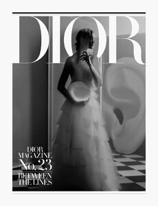 awake-smile.blogspot.com Dior Magazine #23 June 20181.jpg