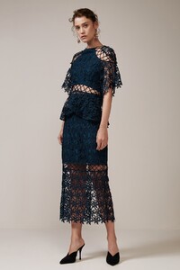 1708_KS_STAY_CLOSE_LACE_TOP_NAVY_NH_7106.jpg