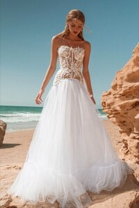 Blair _ S_S 2021 Bridal Collection _ Ohad Krief Haute Couture _ Wedding Gown Details Inspiration (1).jpg