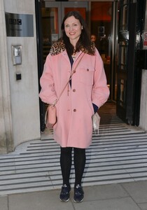       bex060421BZNimage108.jpg