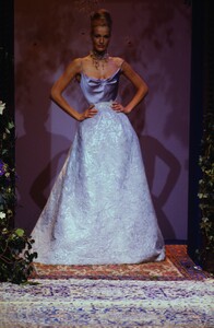 1818825758_ChristianLacroixCoutureFall1996(13).thumb.jpg.32d561e5d54e1dc9c9f99017b624159e.jpg