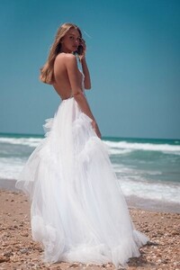Georgina _ S_S 2021 Bridal Collection _ Ohad Krief Haute Couture _ Wedding Gown Details Inspiration (2).jpg