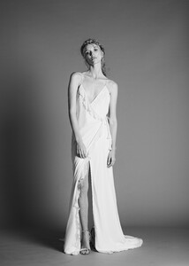 2-LEILA-BLSG-D2-front-image.jpg