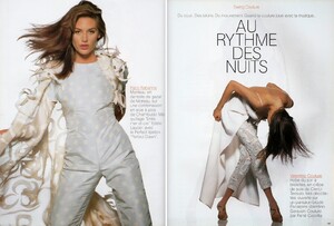 2011195531_vogueparismarch1992hautecouture_3.thumb.jpg.e1aa36d4f9beaa2392bc85a3b9573cdc.jpg